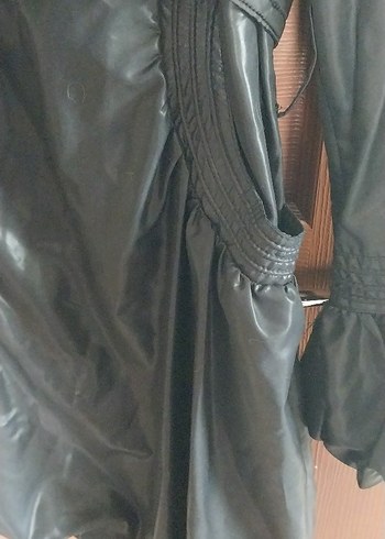 Kemerli Siyah Gotik Kadın Kabanı ölçü sorun m ama kalıbı büyük - Görsel 7