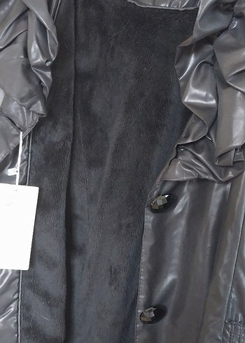 Kemerli Siyah Gotik Kadın Kabanı ölçü sorun m ama kalıbı büyük - Görsel 4