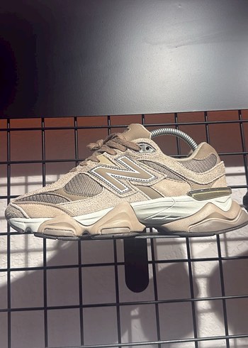 New Balance Bej Sneaker