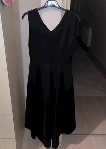 Siyah Uzun V Yakalı Drapeli Kadın Elbise - Görsel 4