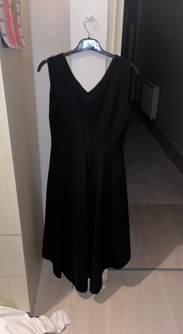 Siyah Uzun V Yakalı Drapeli Kadın Elbise - Görsel 4