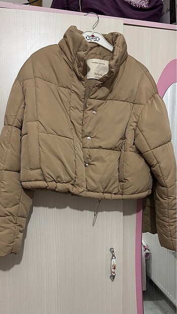 Bershka Şişme Mont
