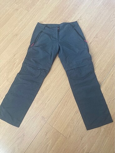 Decathlon yürüyüş kadın şortlu pantalon