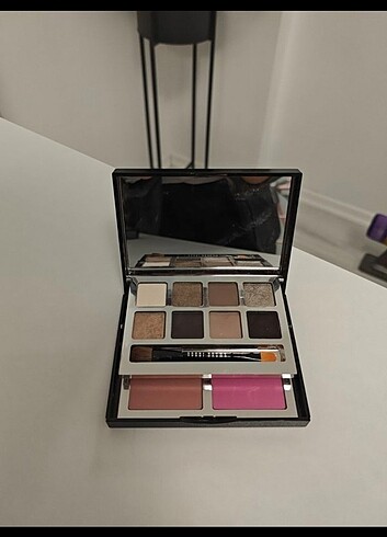 Bobbi brown far paleti 