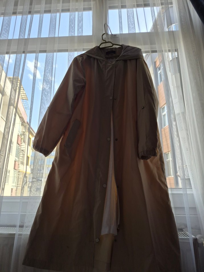 Bej Kadın uzun Boy Düğmeli Yağmurluk - Görsel 2