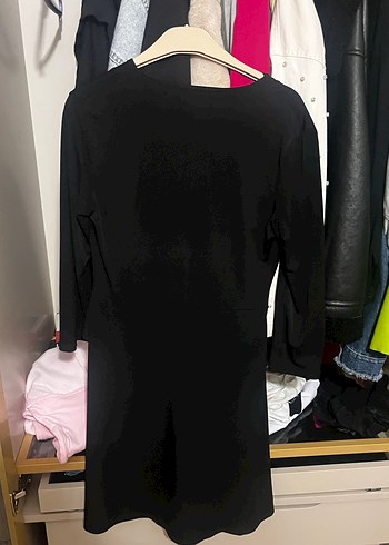 Siyah V Yaka yarım kolu elbise mango - Görsel 3