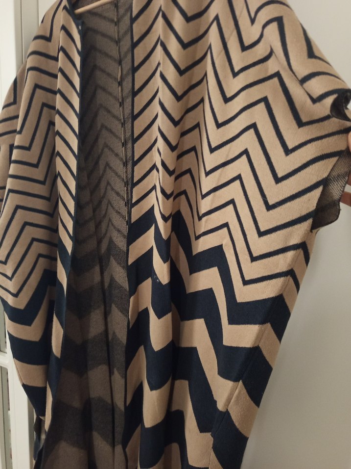 Uzun, V Yaka, Rahat Kesim Kadın Hırka - Görsel 3