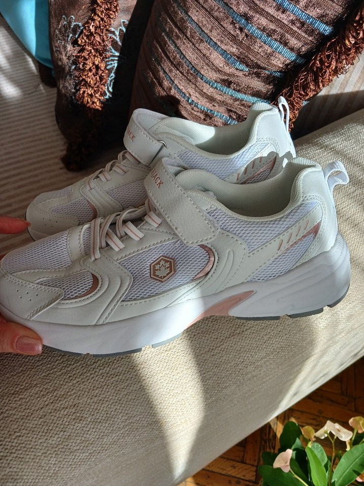 Beyaz Spor Ayakkabı - Görsel 4