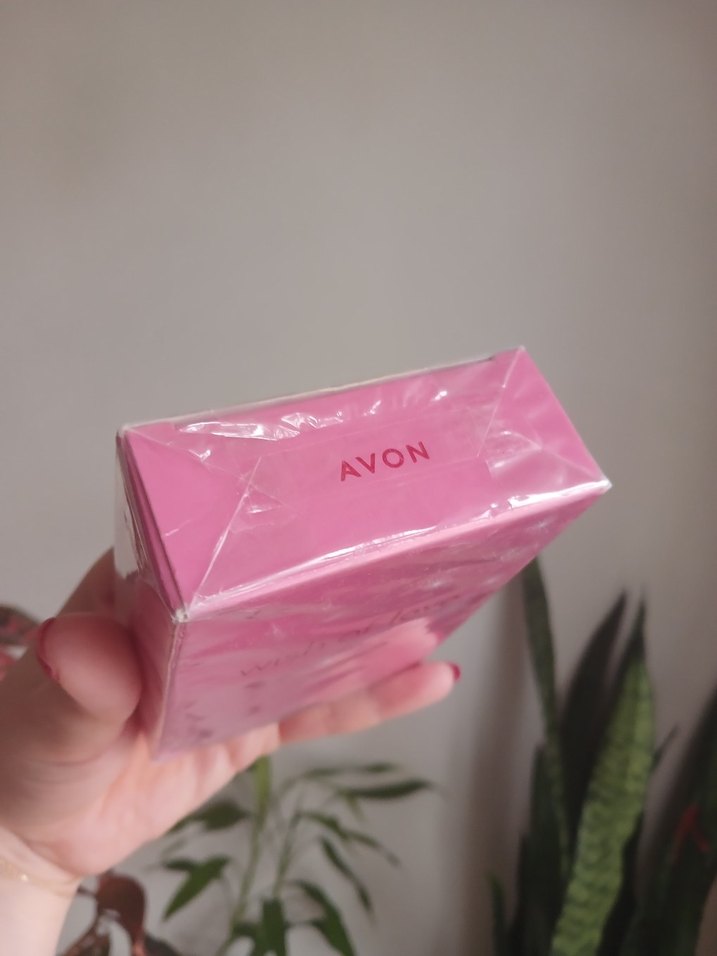 Avon Wish of Love Kadın Parfümü - Görsel 2