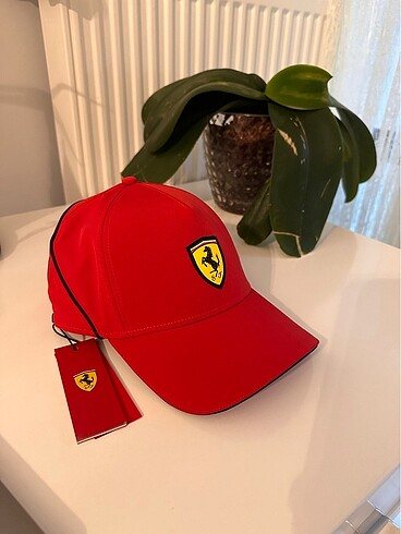 Orijinal Ferrari şapkası