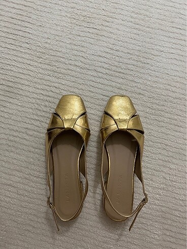 Gold Babet