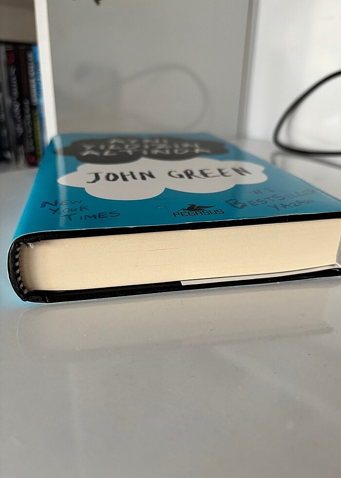 Aynı Yıldızın Altında kitap - Görsel 3