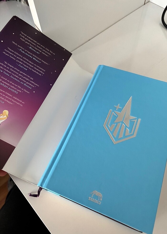 Geekerekla-Ashley Poston kitap - Görsel 2