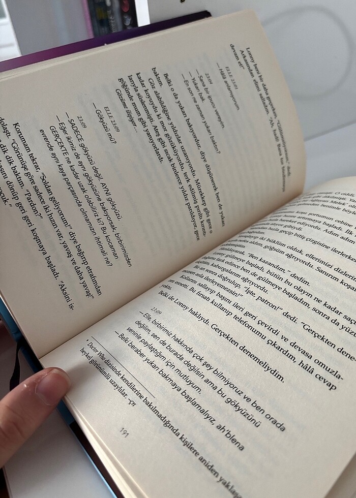 Geekerekla-Ashley Poston kitap - Görsel 4