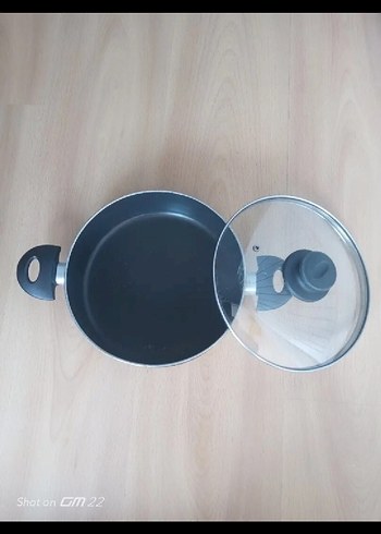 Cam Kapaklı Siyah Tava