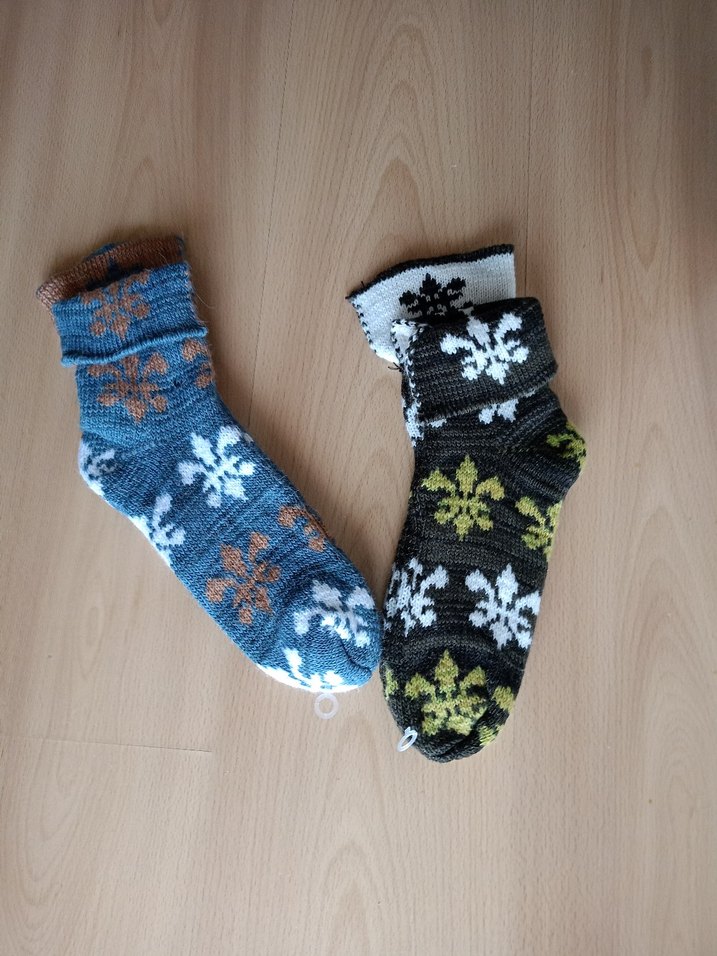 çok şık spor çoraplar adeti 100 TL'dir - Görsel 2