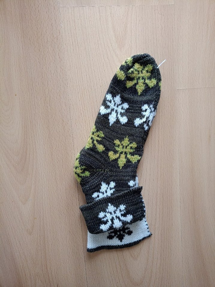 çok şık spor çoraplar adeti 100 TL'dir - Görsel 4