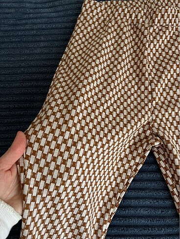 Koton yüksek bel geniş paça desenli pantolon