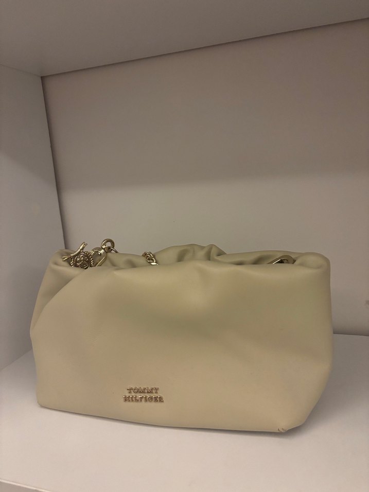 Zincir Detaylı Bej Deri Kadın Çanta - Görsel 3