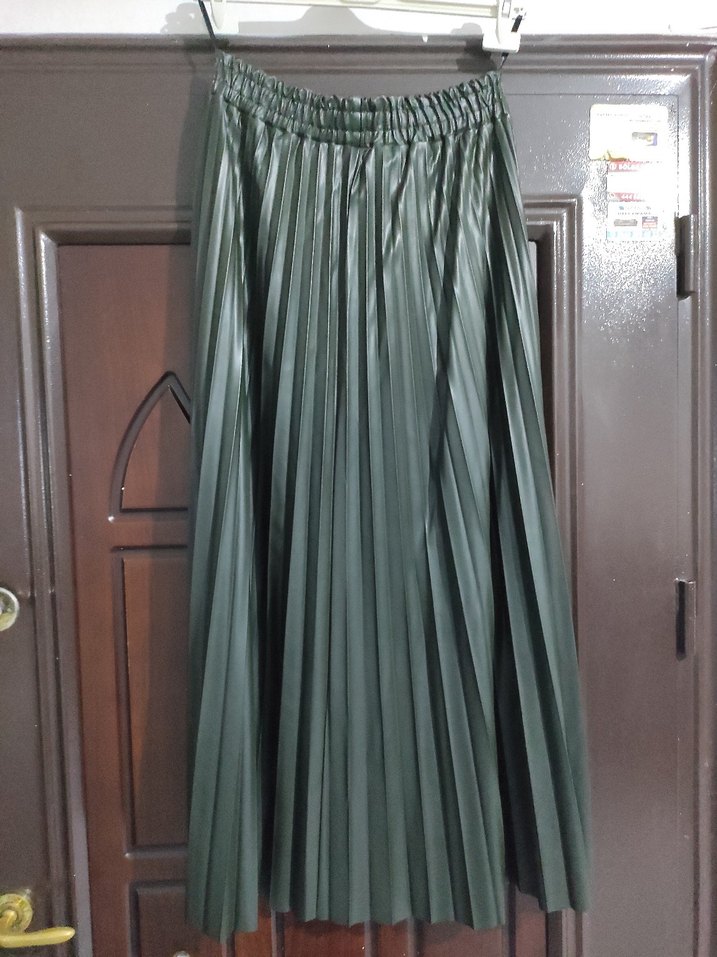 Kadın Gri Piliseli  deri Uzun Etek - Görsel 2