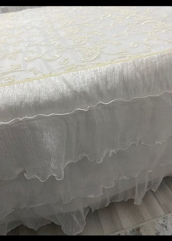 İşlemeli Beyaz Yatak Örtüsü bir kaç kere kullanıldı çok temiz - Görsel 3