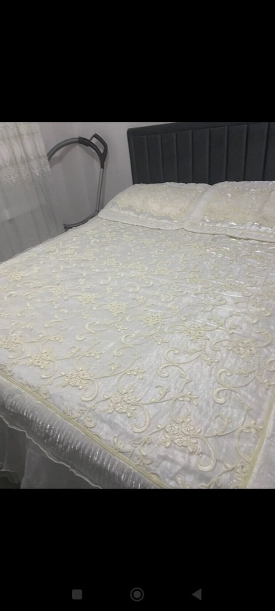 İşlemeli Beyaz Yatak Örtüsü bir kaç kere kullanıldı çok temiz - Görsel 5