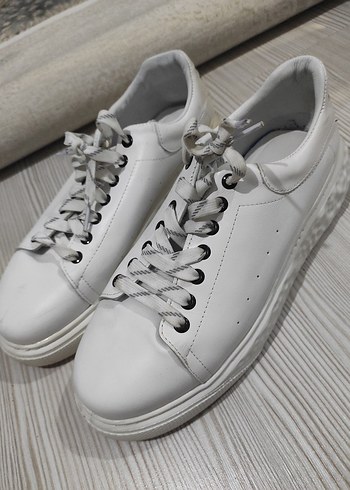 erkek  Spor Ayakkabı bir iki kere giyildi çok temiz 44 numara - Görsel 6