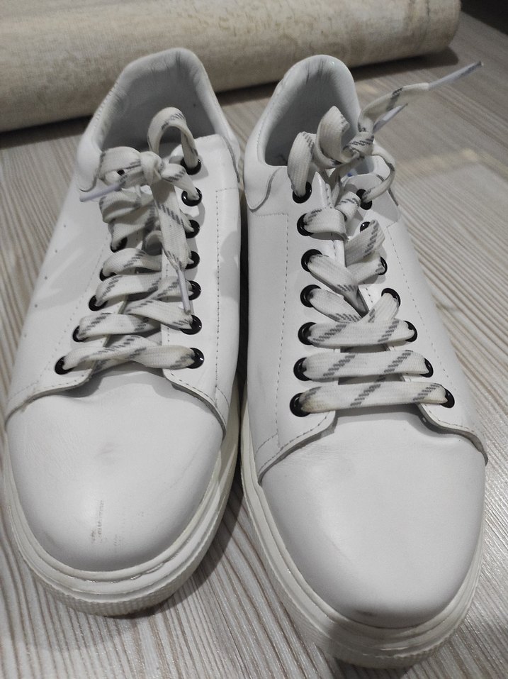 erkek  Spor Ayakkabı bir iki kere giyildi çok temiz 44 numara - Görsel 5