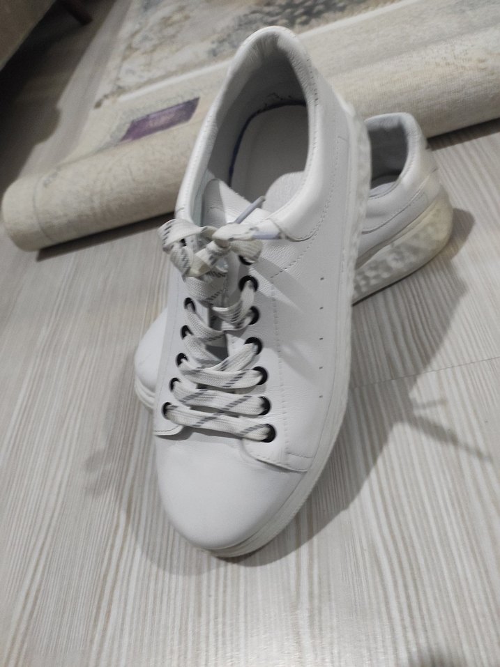 erkek  Spor Ayakkabı bir iki kere giyildi çok temiz 44 numara - Görsel 4
