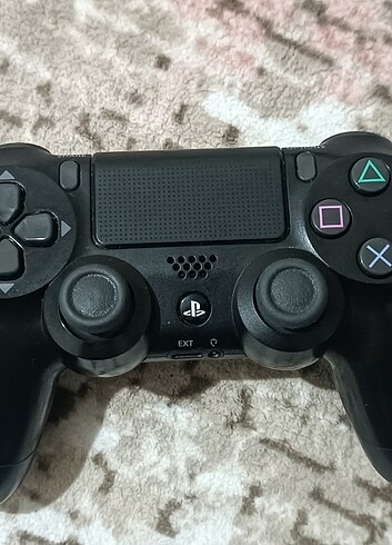 ps 4 cihazımı sattığım için kol boşta kaldı ciddi alıcılar yazsı