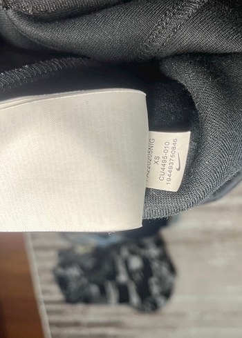 Siyah Nike Tec Fleece Xsmall kusurlu - Görsel 8