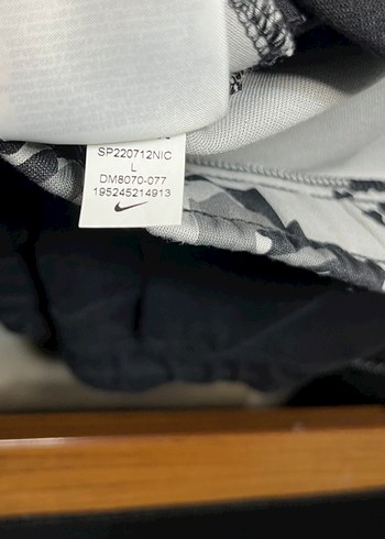 Gri Kamuflaj Desenli Nike tech Fleece çocuk L beden 147-158 - Görsel 4