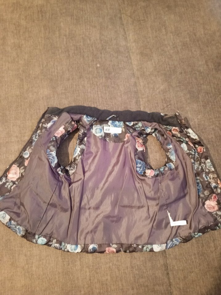 Çiçek Desenli Kız Yeleği - Görsel 4