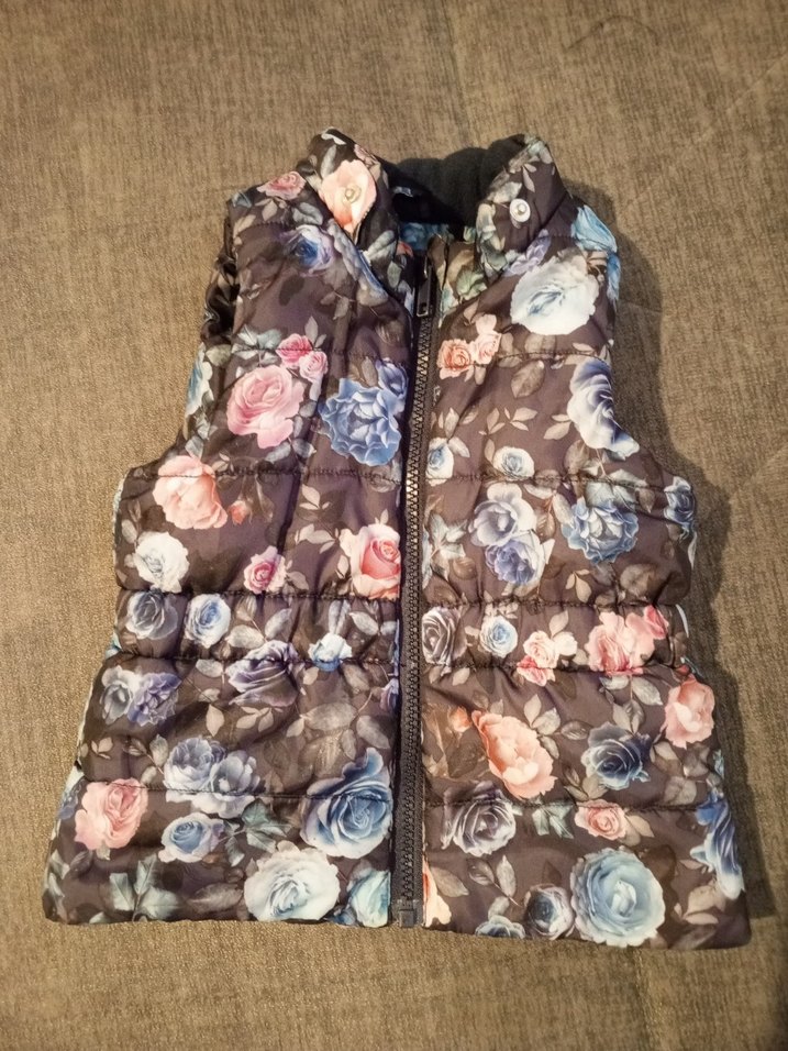 Çiçek Desenli Kız Yeleği - Görsel 2