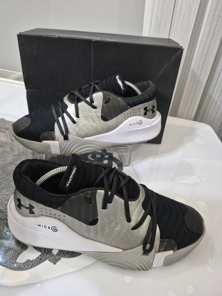 Gri Under Armour Erkek Koşu ve Antrenman Ayakkabısı - Görsel 2