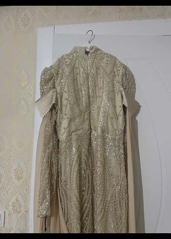 Bej Uzun Kollu Drapeli kiralık Kadın Abiye Elbise - Görsel 2