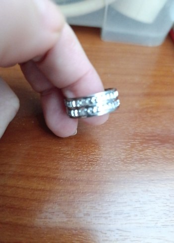 İki Sıra Taş Detaylı Kadın Çelik Yüzük - Görsel 5