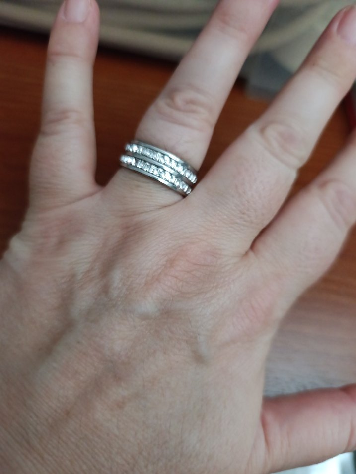 İki Sıra Taş Detaylı Kadın Çelik Yüzük - Görsel 3