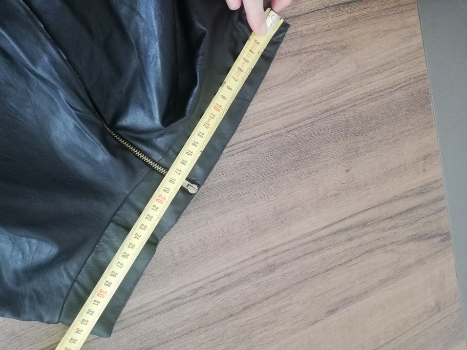 Koton Siyah Deri Kloş Mini Etek - Görsel 4