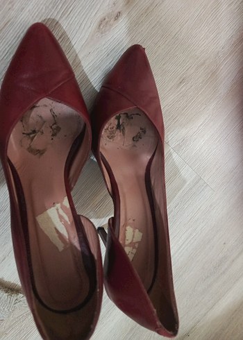 Bordo Deri Stiletto Kadın Ayakkabı içindeki bant izleridir - Görsel 5