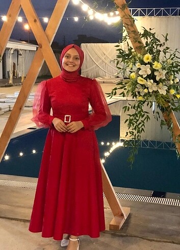 Kırmızı abiye 