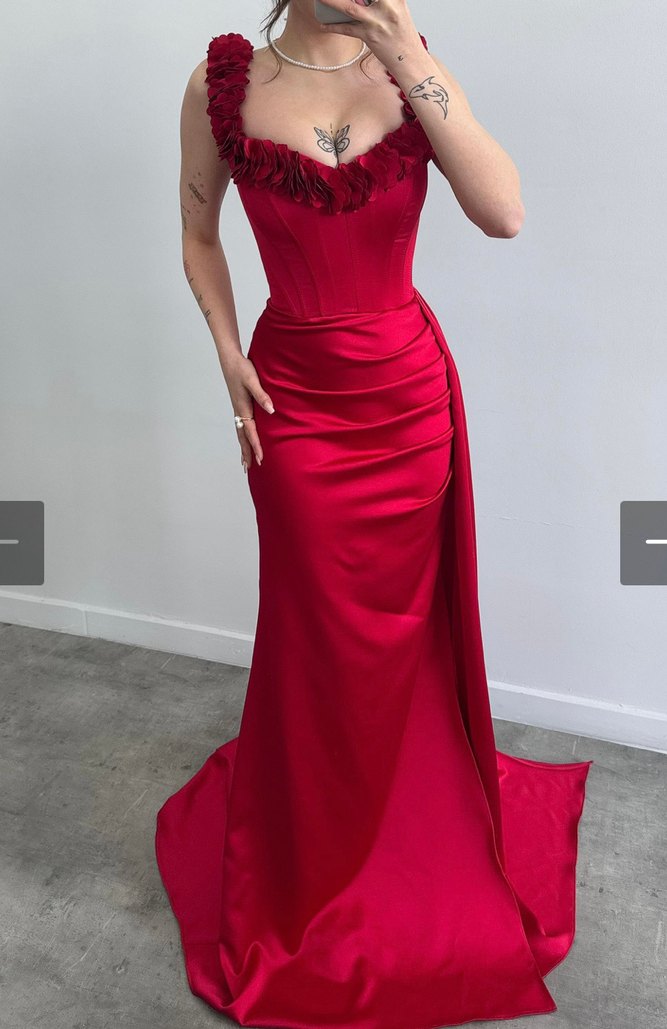 Kırmızı Drapeli Uzun Abiye Elbise - Görsel 3