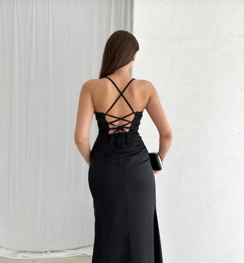 Siyah Sırt Detaylı Straplez  Elbise - Görsel 2