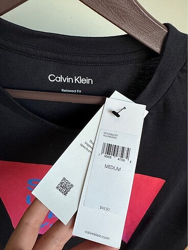 m Beden Calvin Klein Erkek Tshirt