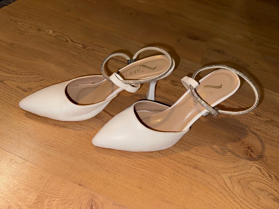 Beyaz taşlı abiye ayakkabı - Görsel 2