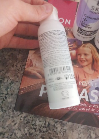 Avon Skin Nourish  makyaj temizleme kremi 3 adet fiyatıdır - Görsel 2