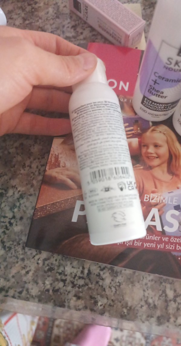 Avon Skin Nourish  makyaj temizleme kremi 3 adet fiyatıdır - Görsel 2