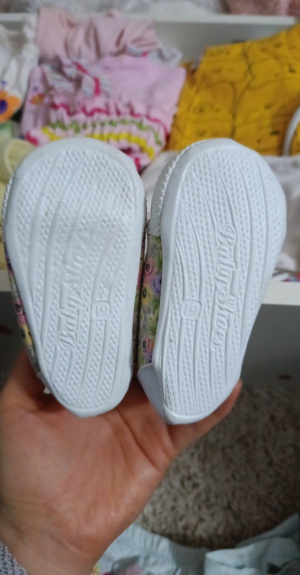 Çiçek Desenli İlk Adım Kız Ayakkabısı - Görsel 3