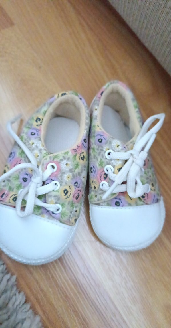 Çiçek Desenli İlk Adım Kız Ayakkabısı - Görsel 2