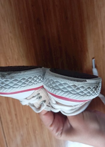 21 Beden ten rengi Renk Bej convers bebek ayakkabı